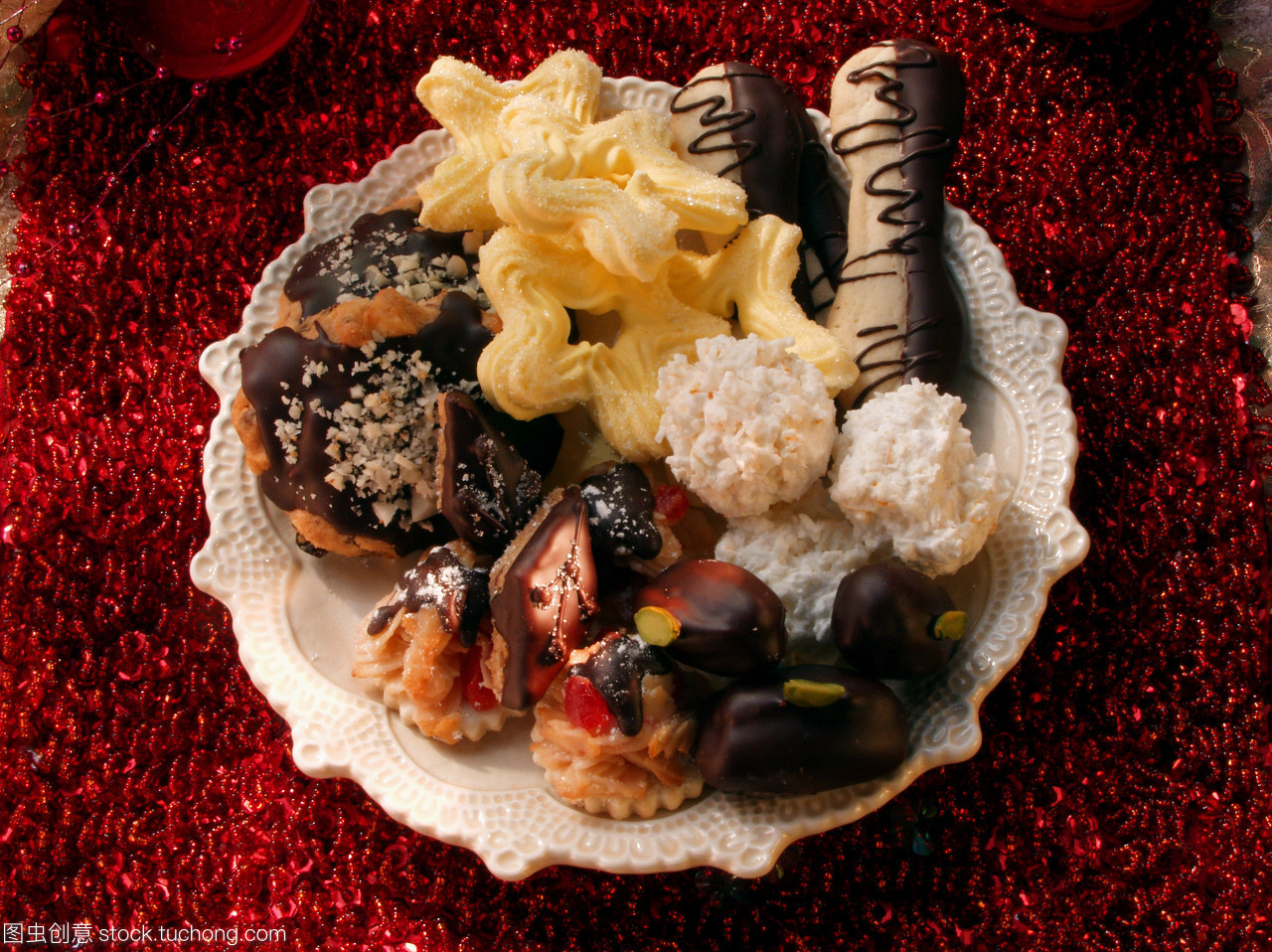 特色美食的多樣呈現(xiàn) 從烹飪到盤(pán)中的藝術(shù)